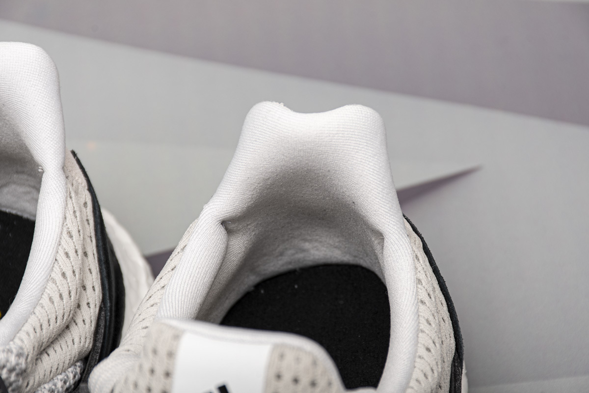 Pkgod adidas Ultra Boost S&L Grey One Cloud White Grey Two