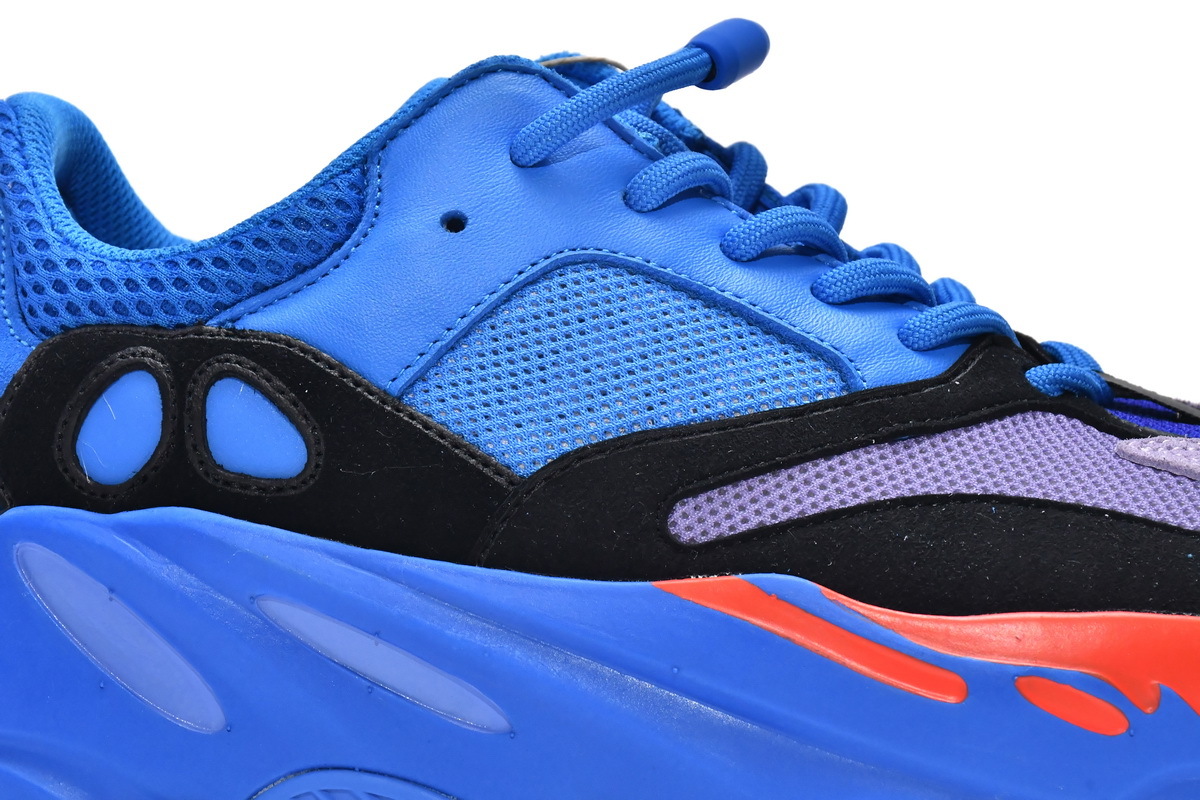    Pkgod adidas Yeezy 700 “Hi-Res Blue”