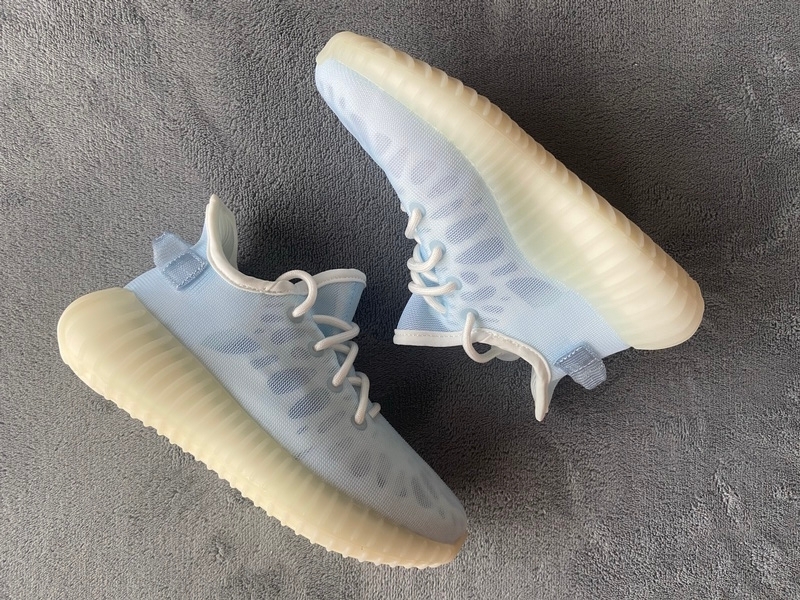 Pkgod adidas Yeezy Boost 350 V2 Mono Ice (kids)