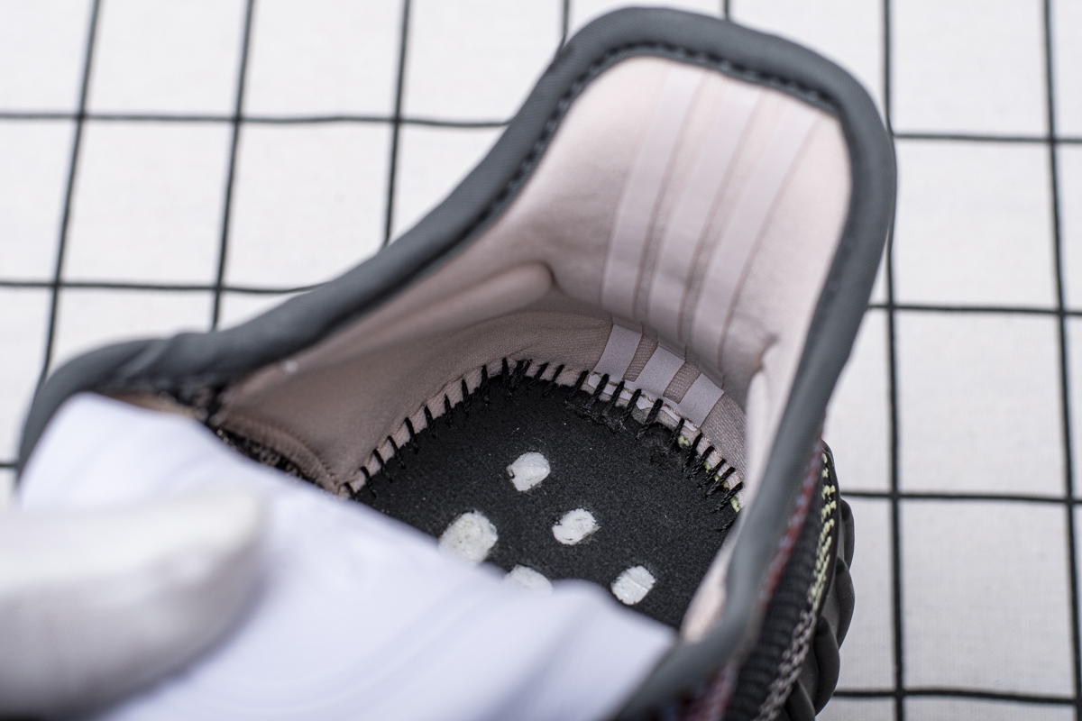 Pkgod Adidas Yeezy Boost 350 V2 Yecheil Reflective