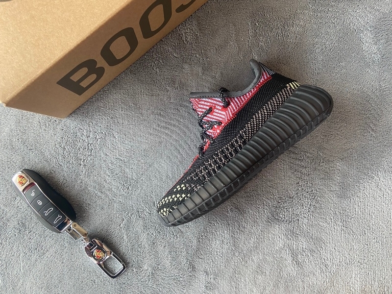 Pkgod adidas Yeezy Boost 350 V2 Yecheil Reflective (kids)