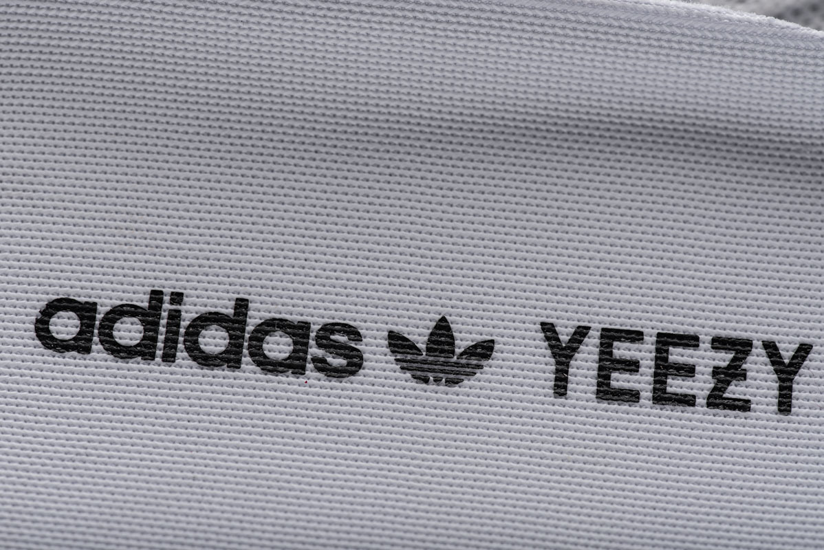 Pkgod Adidas Yeezy Boost 350 V2 Zebra 