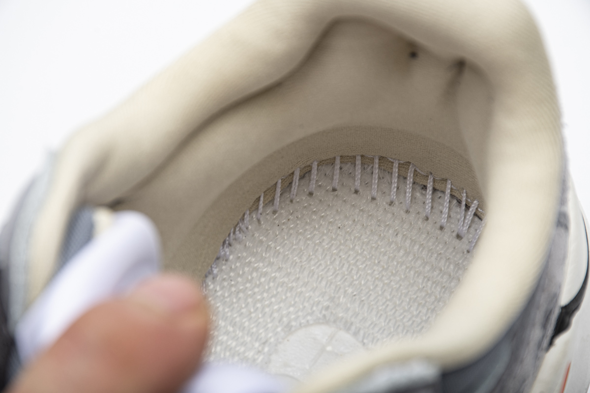 Pkgod Adidas Yeezy Boost 700 Magnet