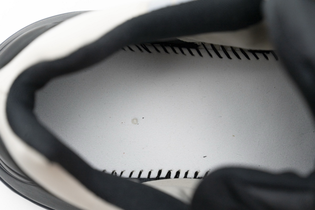 Pkgod Adidas Yeezy Boost 700 MNVN Bone