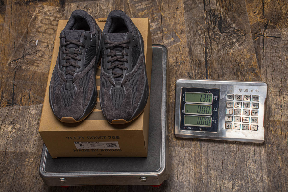 Pkgod Adidas Yeezy Boost 700 Utility Black