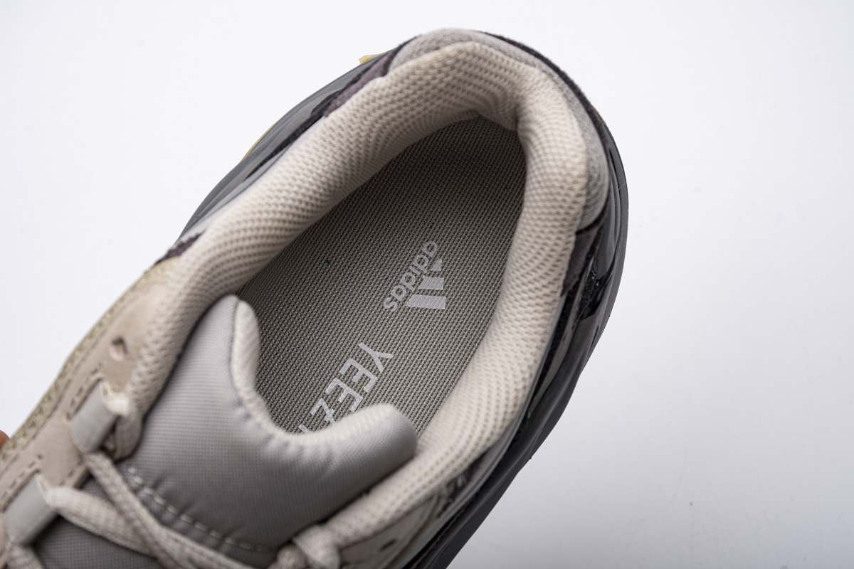 Pkgod Adidas Yeezy Boost 700 V2 Tephra