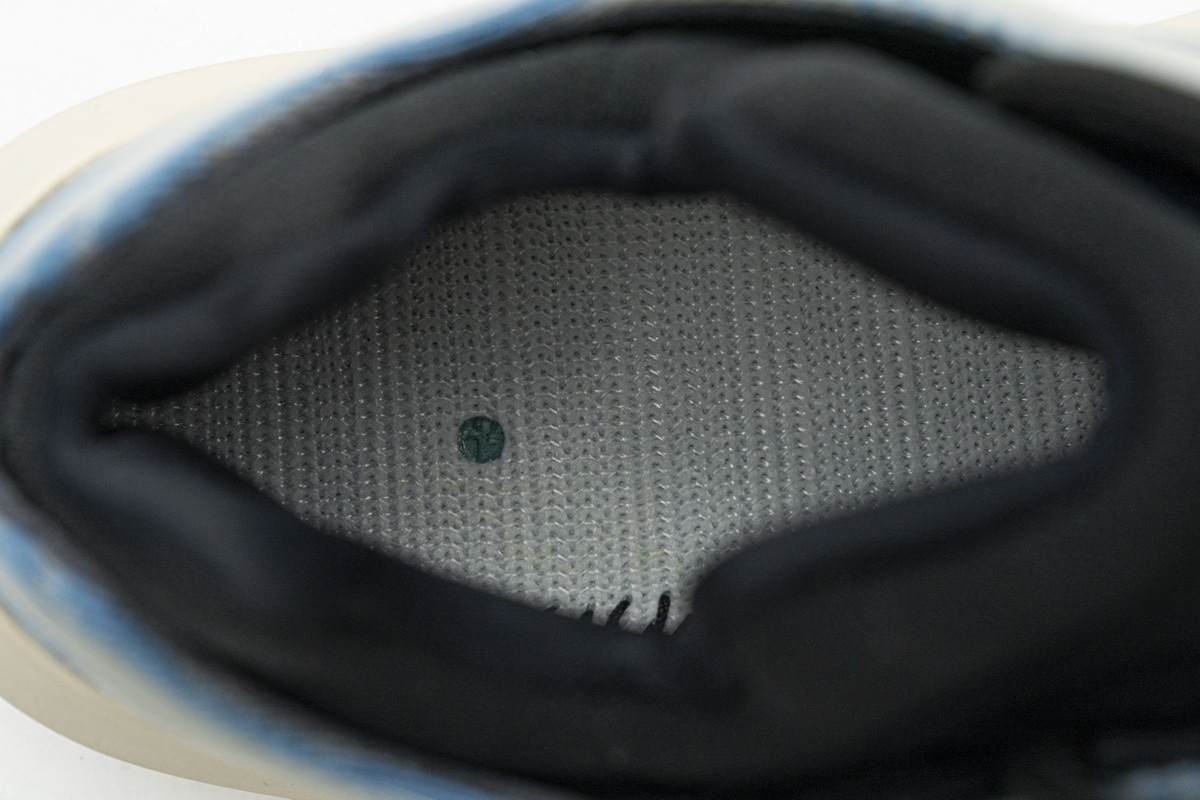 Pkgod Adidas Yeezy Boost 700 V3 Kyanite