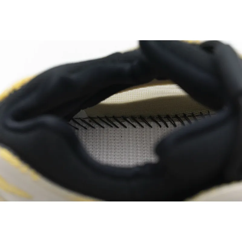 Pkgod Adidas Yeezy Boost 700 V3 Safflower