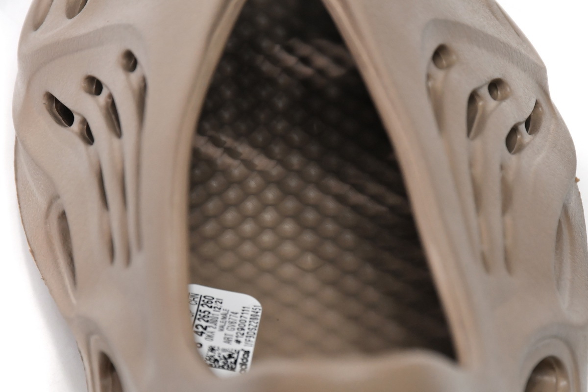 Pkgod adidas Yeezy Foam RNNR Mist