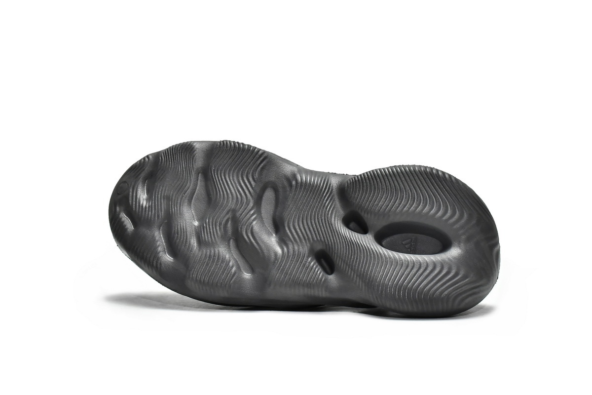 Pkgod adidas Yeezy Foam RNNR Onyx