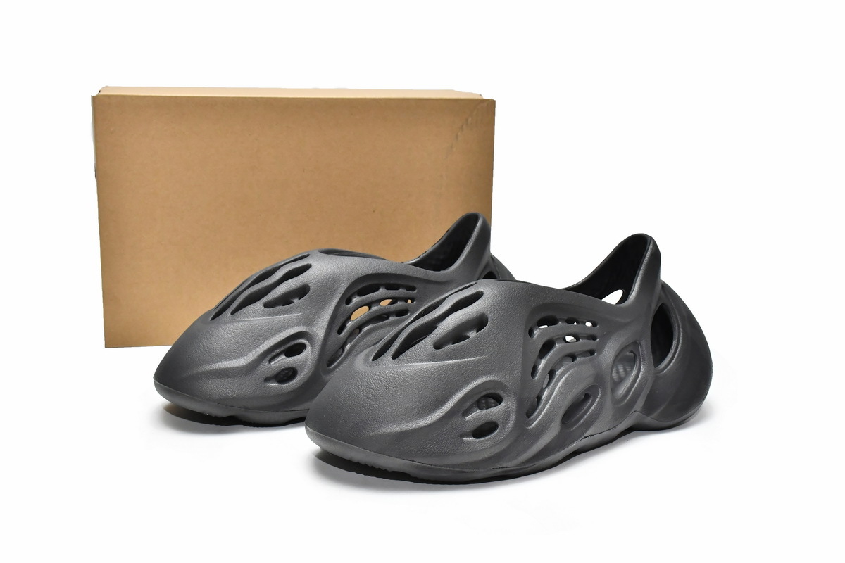 Pkgod adidas Yeezy Foam RNNR Onyx