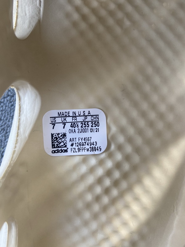  Pkgod adidas Yeezy Foam RNNR Sand