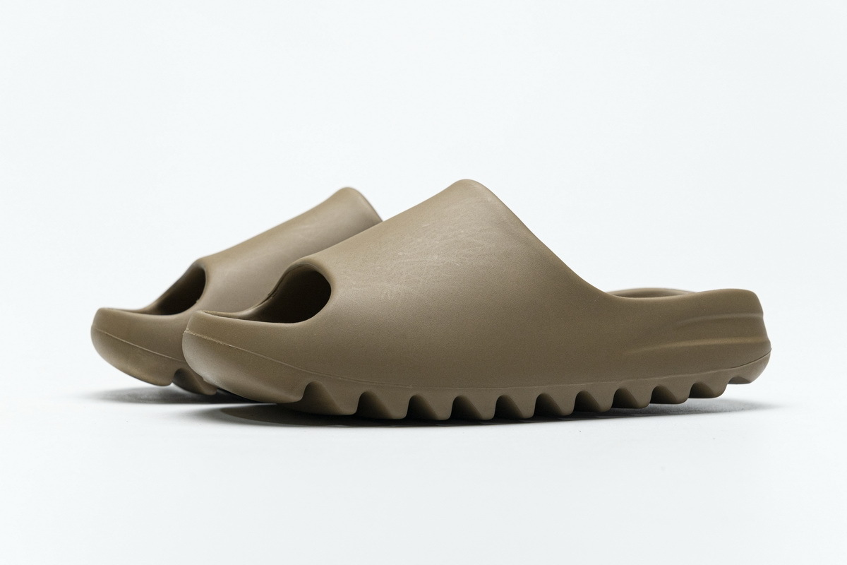     adidas Yeezy Slide Core