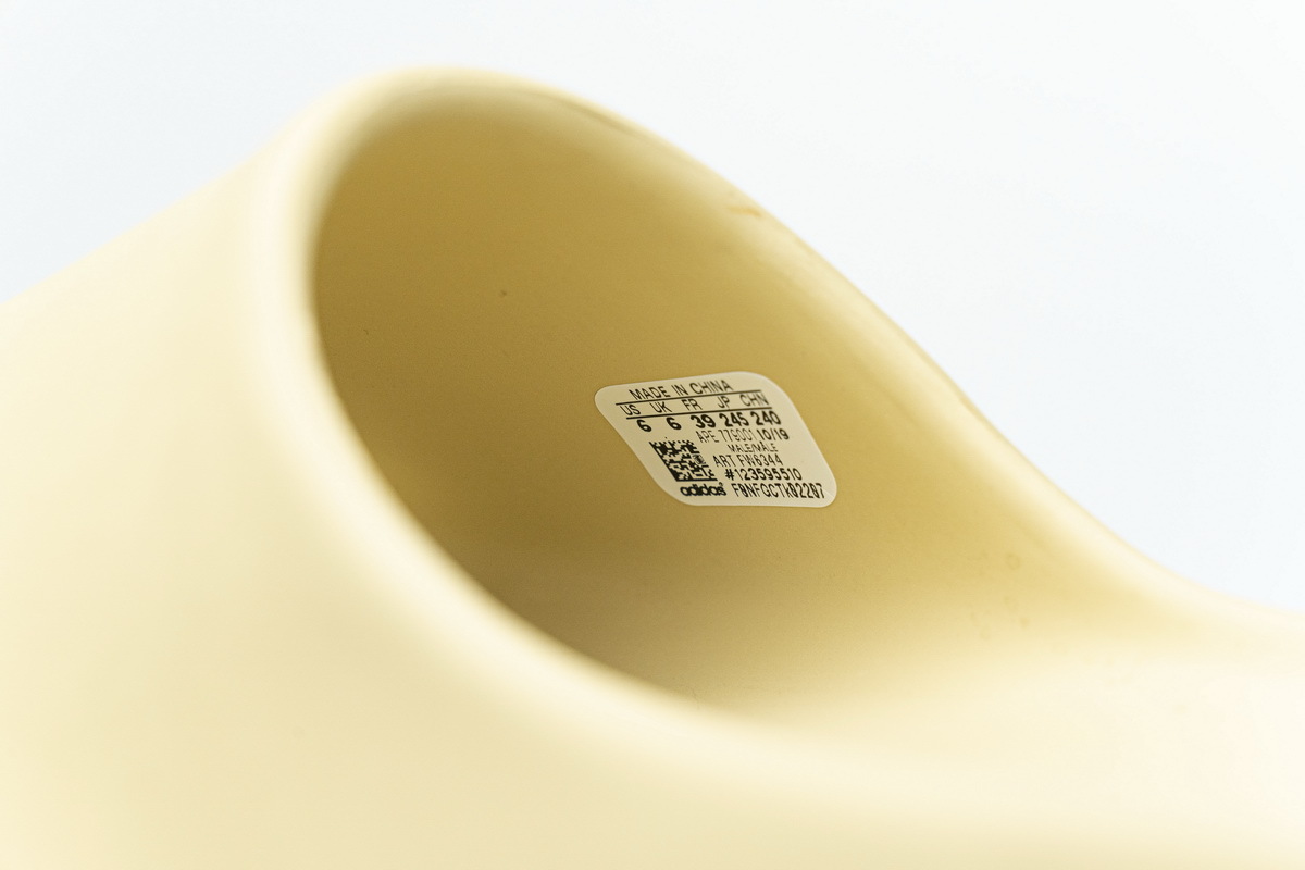 Pkgod adidas Yeezy Slide Desert Sand