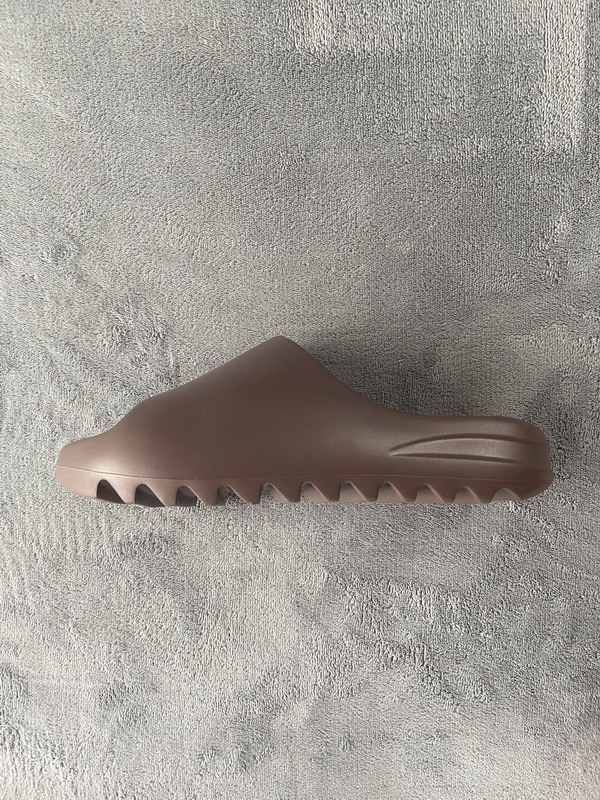 Pkgod adidas Yeezy Slide Soot