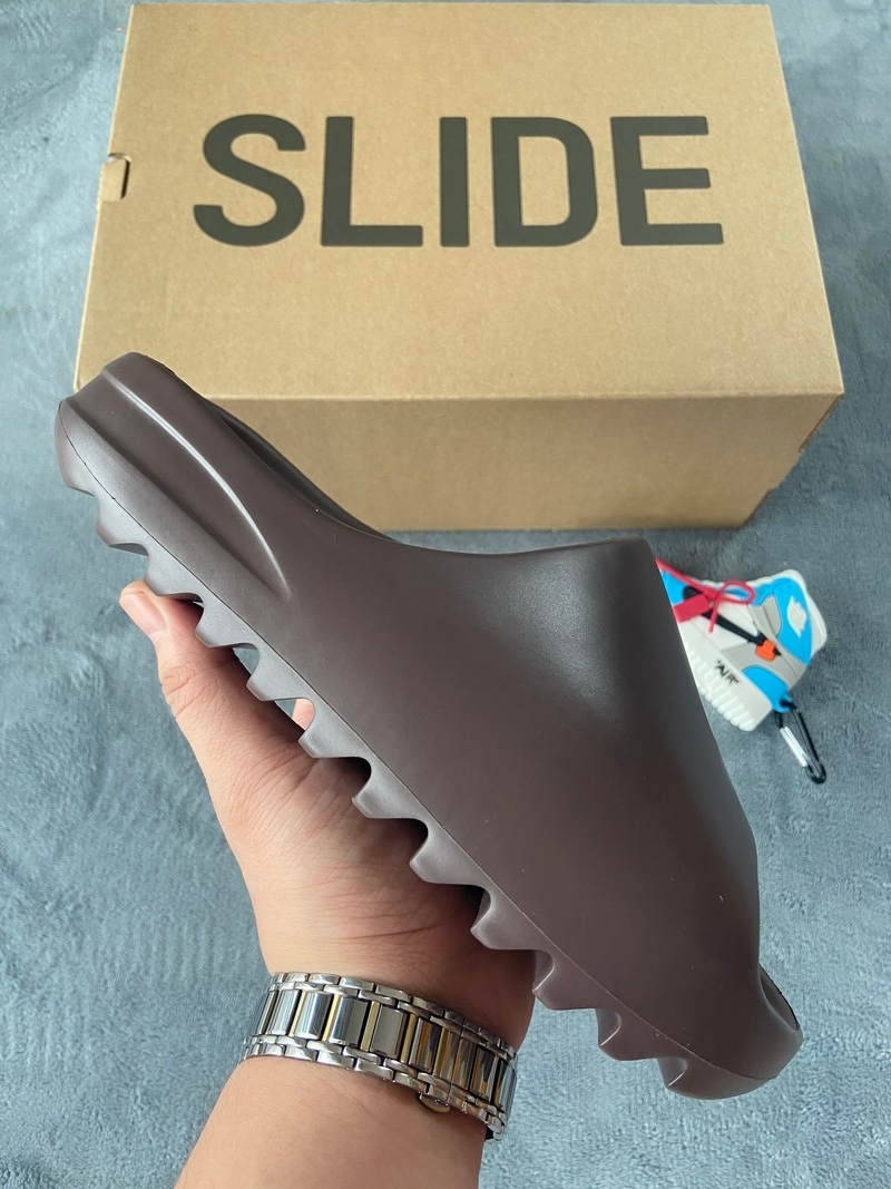 Pkgod adidas Yeezy Slide Soot