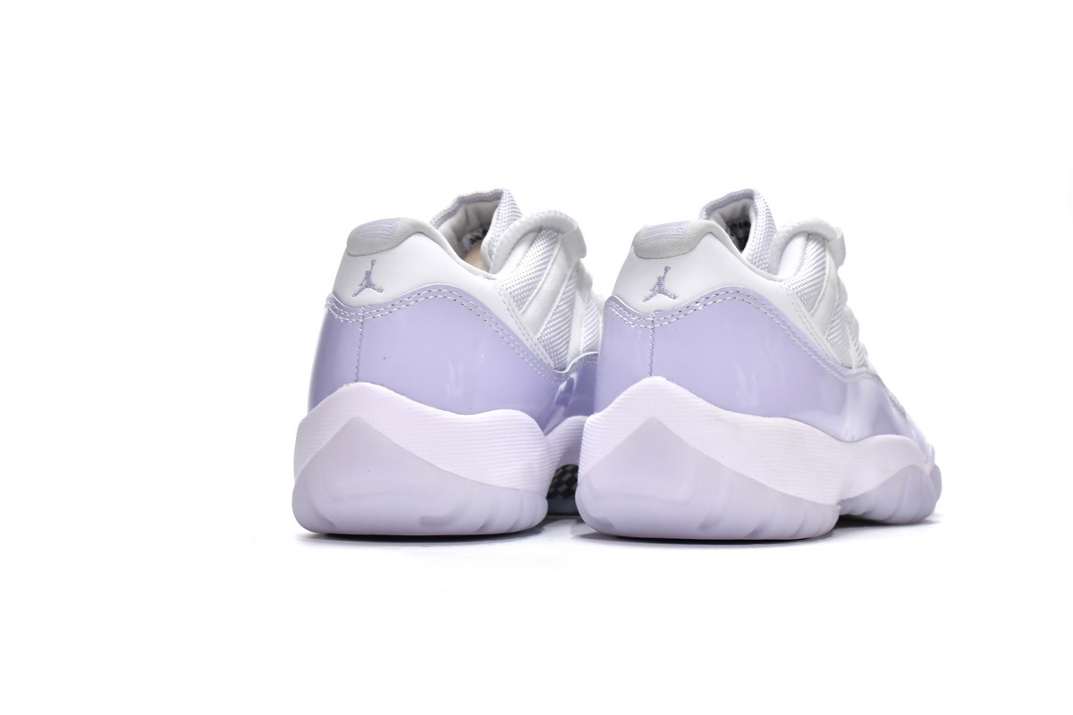     Air Jordan 11 Low Pure Violet