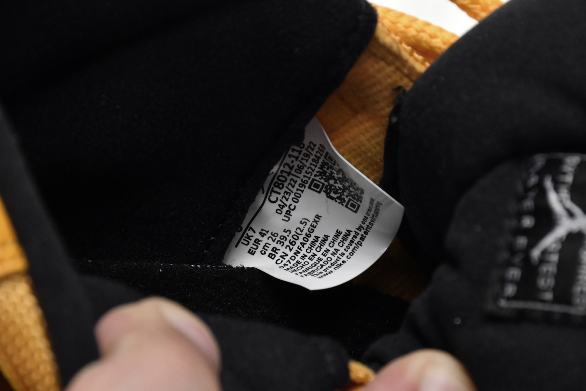     Air Jordan 11 Retro Black Yellow