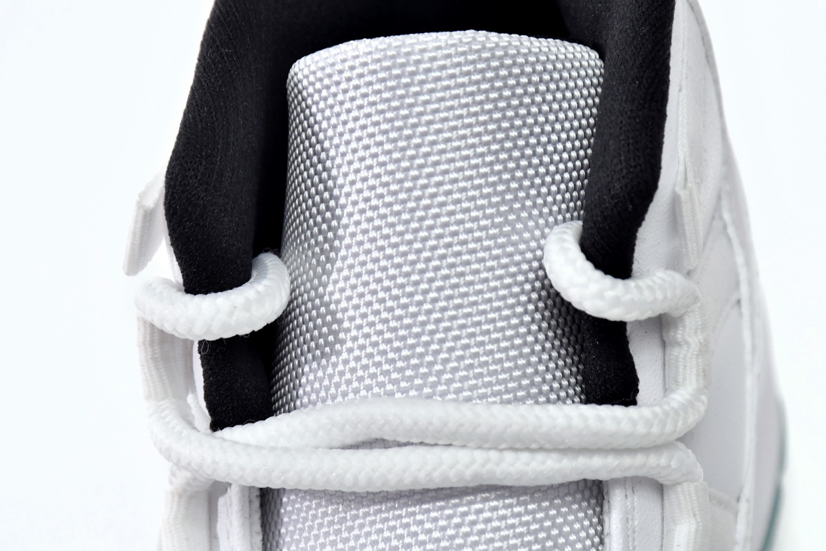     Air Jordan 11 Retro Legend Blue