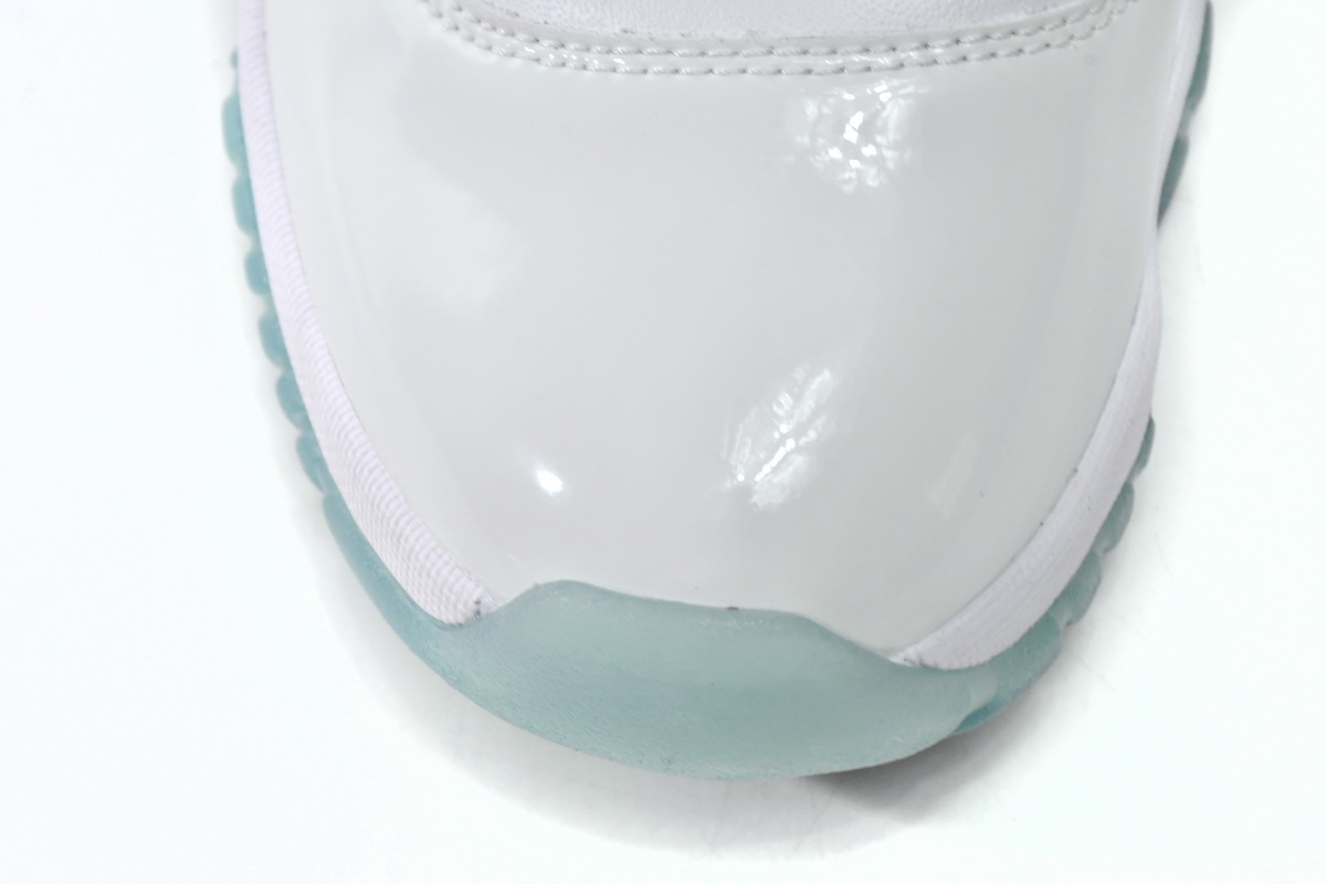     Air Jordan 11 Retro Legend Blue