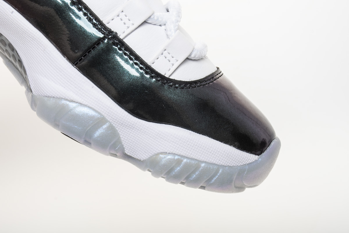     Air Jordan 11 Retro Low Iridescent