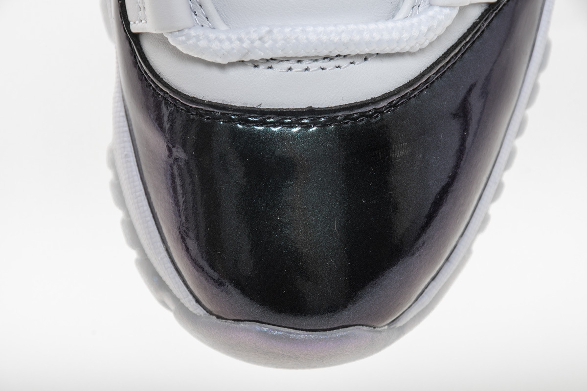     Air Jordan 11 Retro Low Iridescent