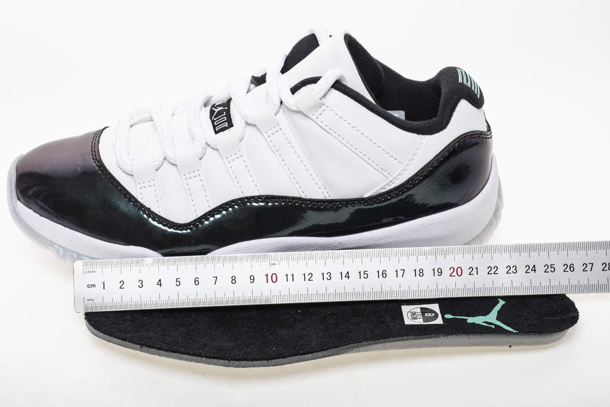     Air Jordan 11 Retro Low Iridescent