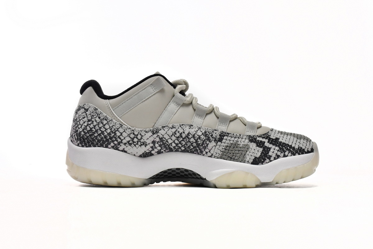     Air Jordan 11 Retro Low Snake Light Bone