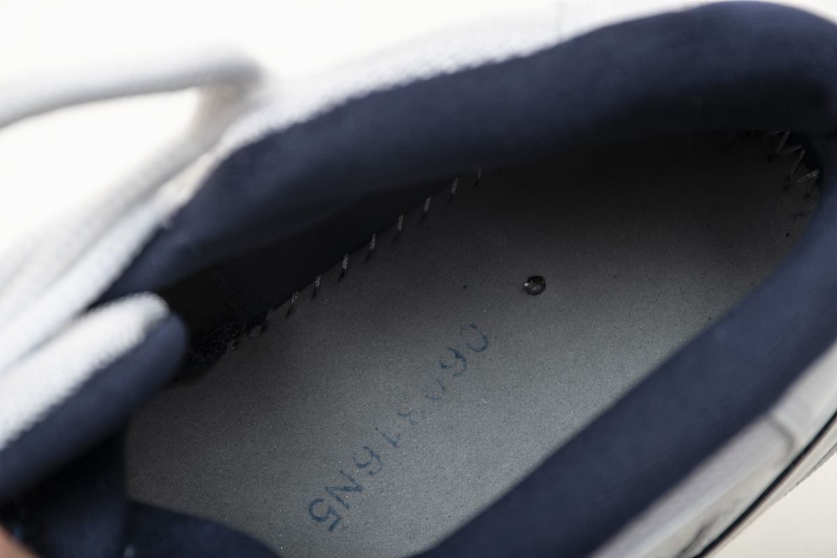     Air Jordan 11 Retro Midnight Navy