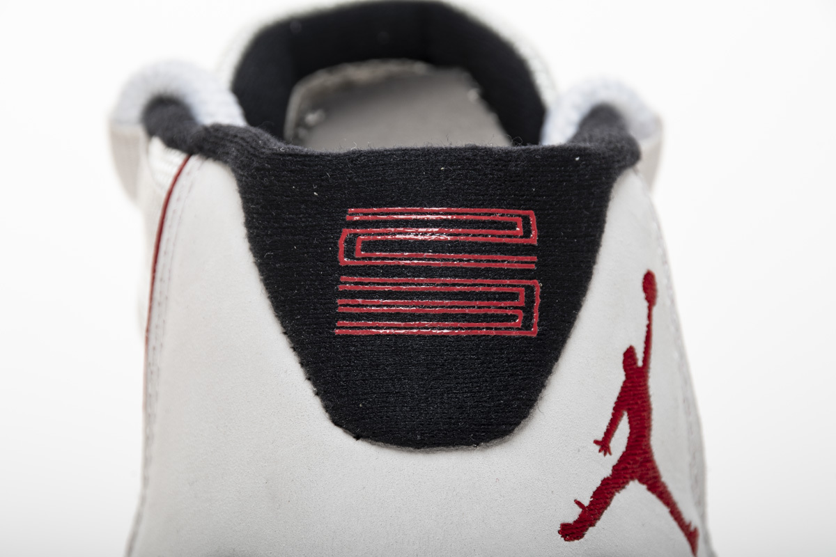    Air Jordan 11 Retro Platinum Tint