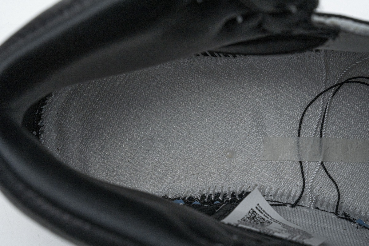     Air Jordan 1 High OG Metallic Silver