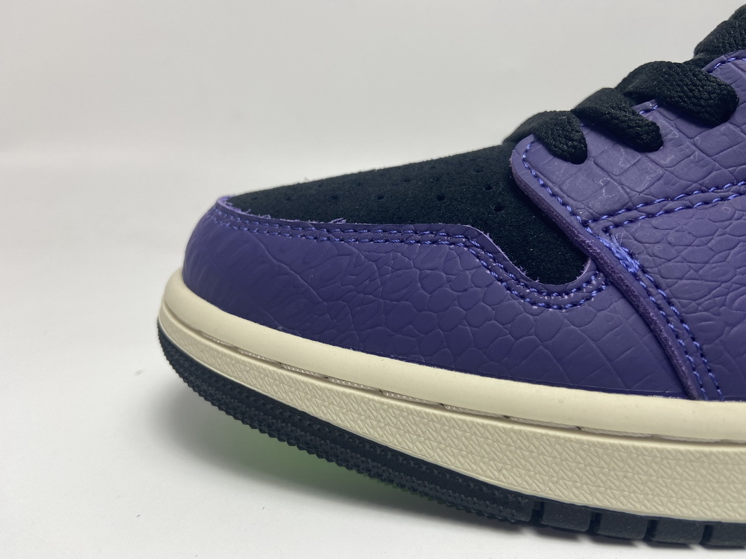     Air Jordan 1 High Zoom Air CMFT Bayou Boys​-DC2