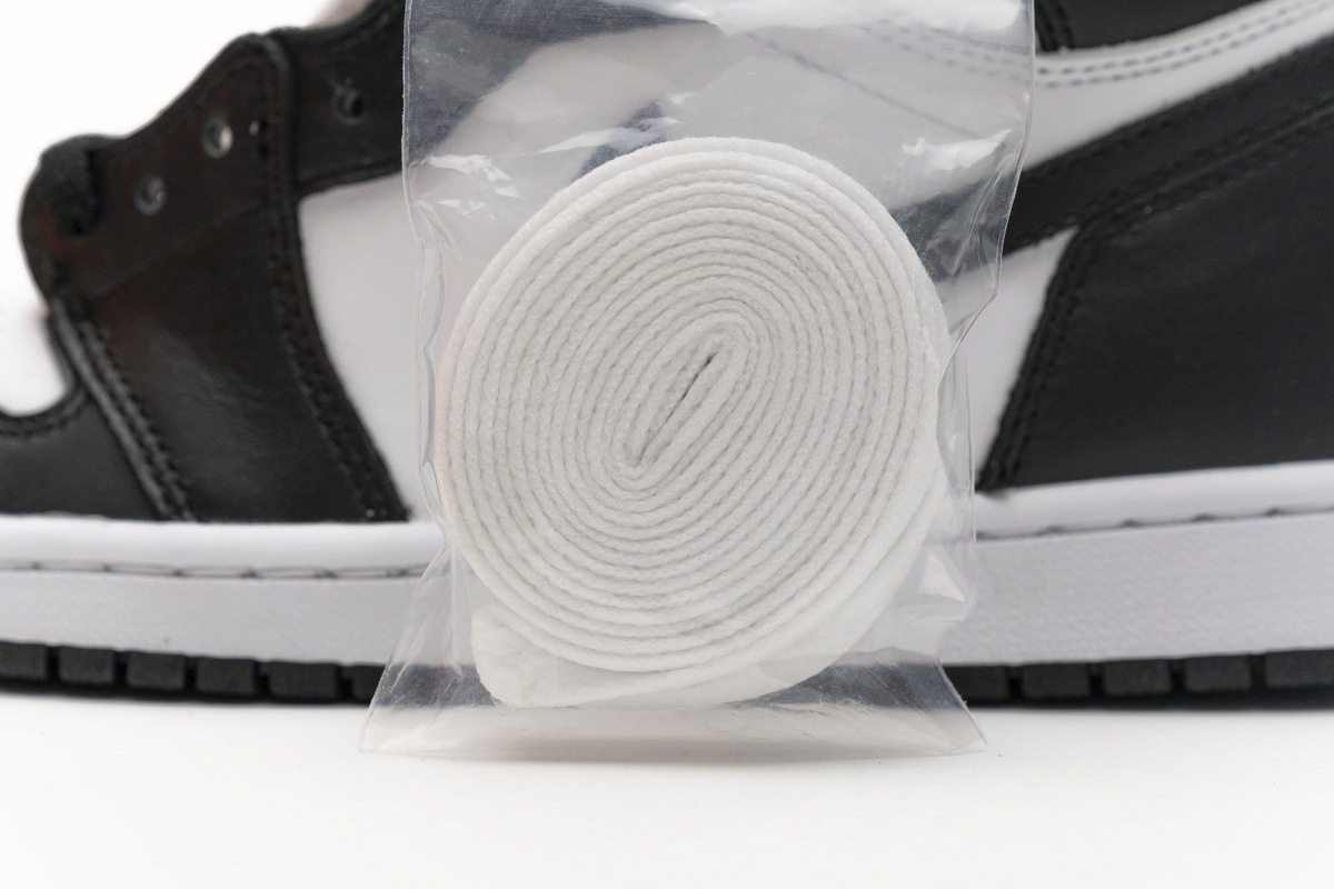    Air Jordan 1 Retro High  Black White