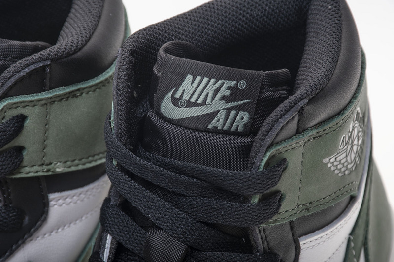     Air Jordan 1 Retro High Clay Green 