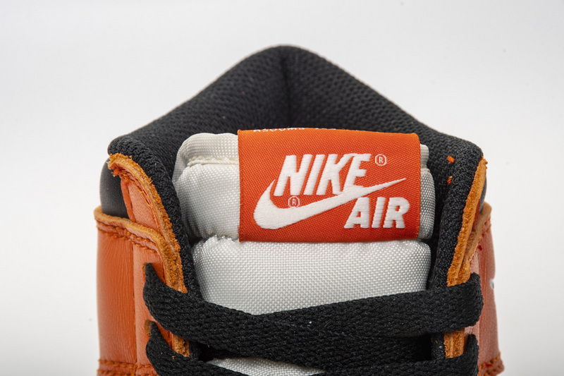     Air Jordan 1 Retro Reverse Shattered Backboard