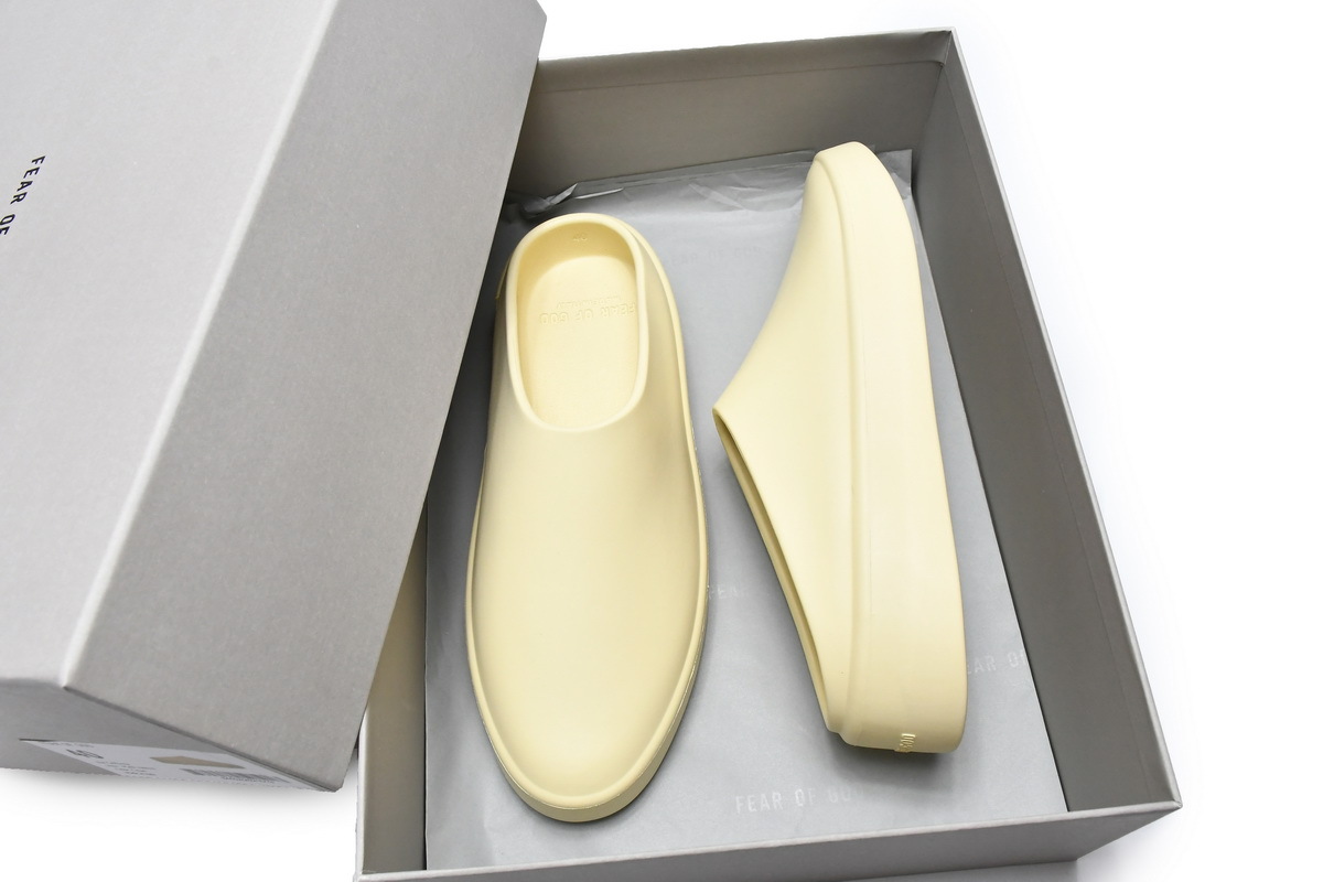 Zafa Wear Fear of God The California Slip-On Cream
