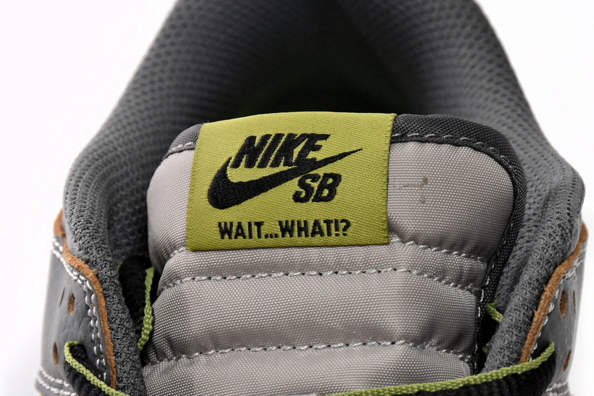     HUF x Nike Dunk Low SB Friends and Family