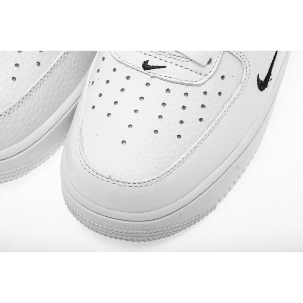 Pkgod Nike Air Force 1  ’07 MID White 