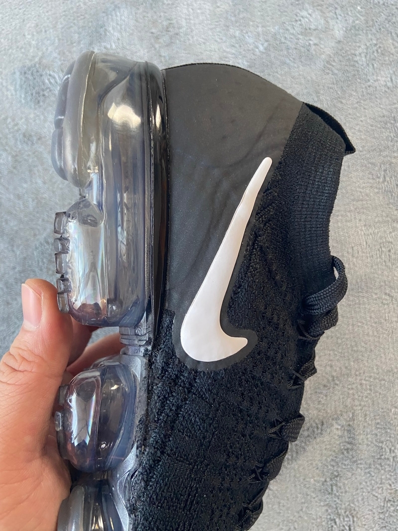     Nike Air VaporMax 2 Black White​