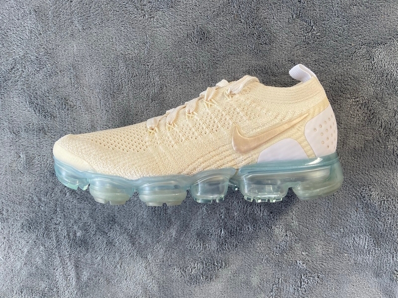     Nike Air VaporMax 2 Light Cream (W)