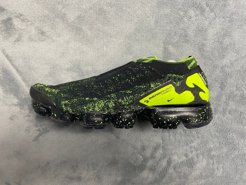     Nike Air VaporMax Moc 2 Acronym Black​