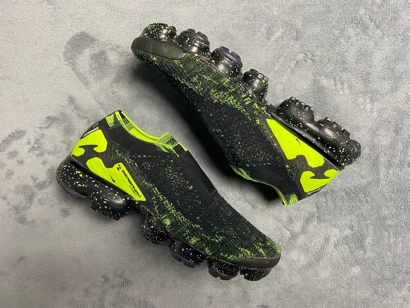     Nike Air VaporMax Moc 2 Acronym Black​