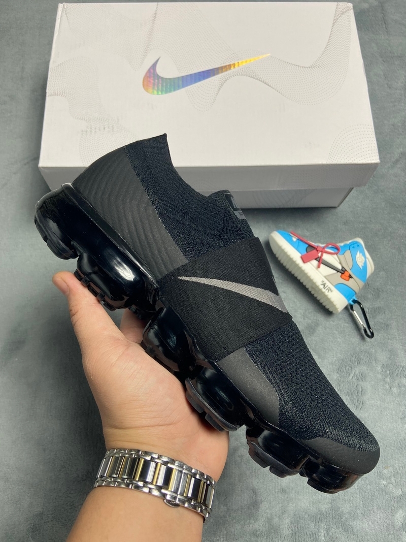     Nike Air VaporMax Moc Triple Black
