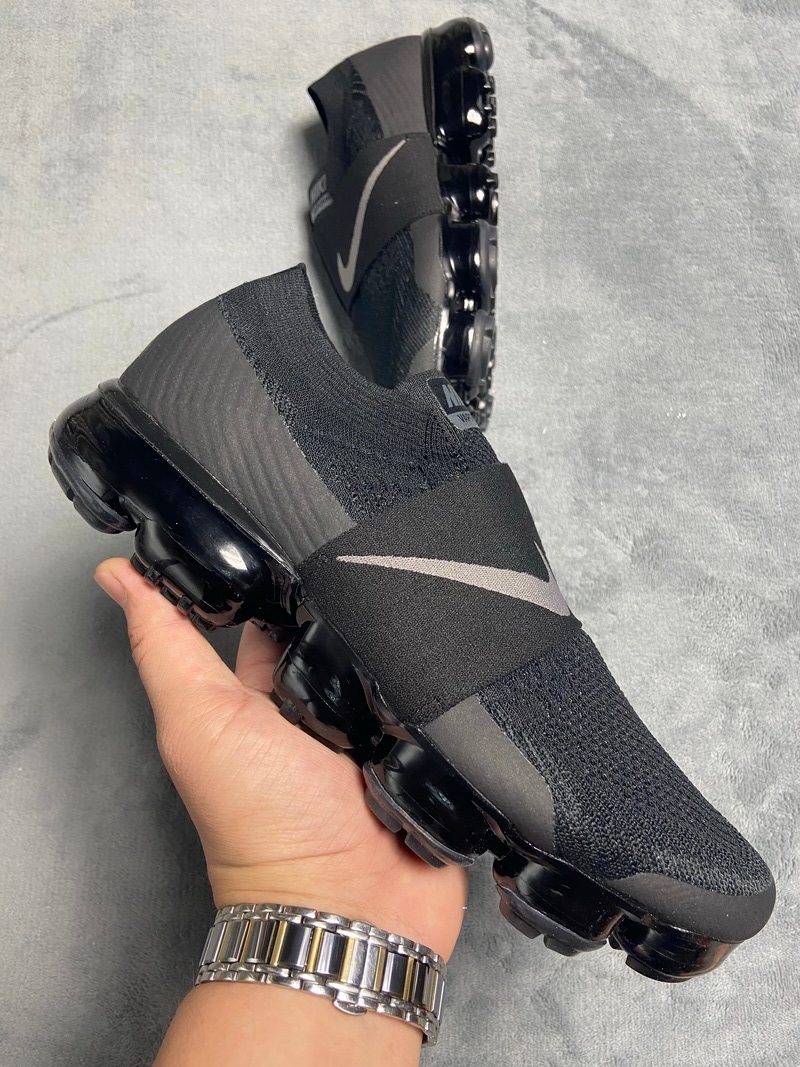     Nike Air VaporMax Moc Triple Black