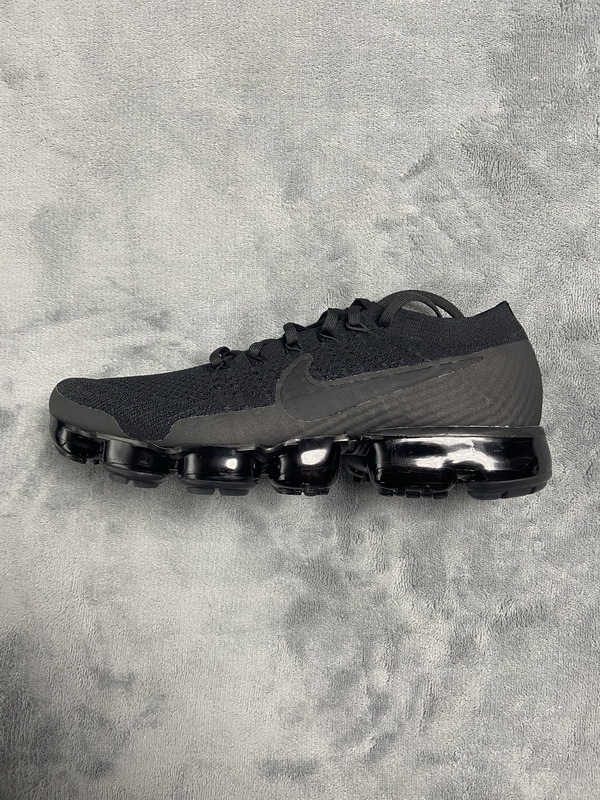     Nike Air VaporMax Triple Black 2.0​