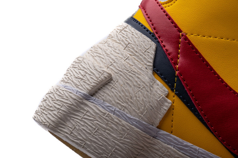 Pkgod Nike Blazer Mid sacai Snow Beach