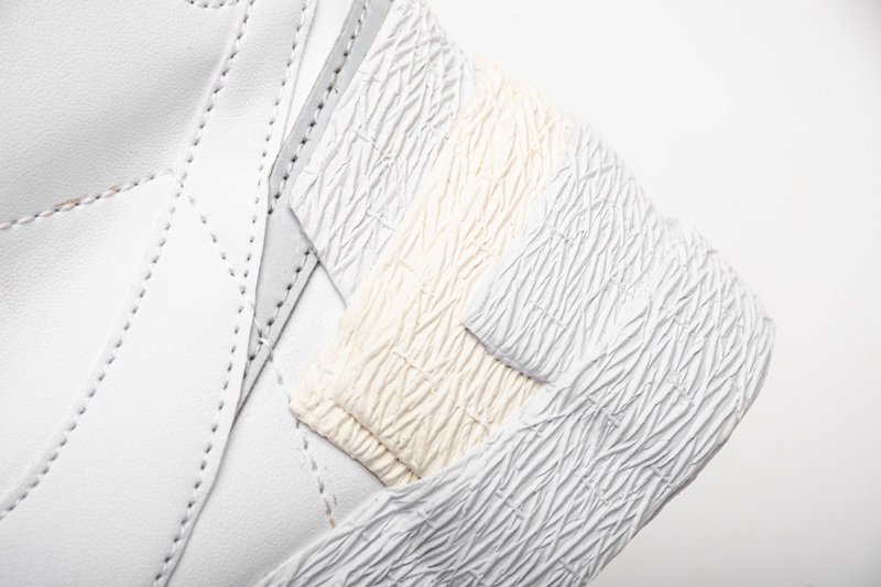 Pkgod Nike Blazer Mid sacai White Grey