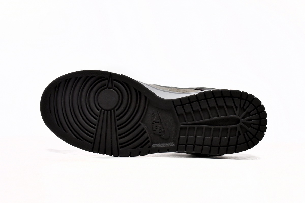     Nike Dunk Low Brown Basalt 