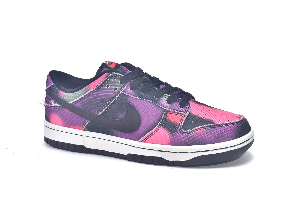     Nike Dunk Low Graffiti Pink