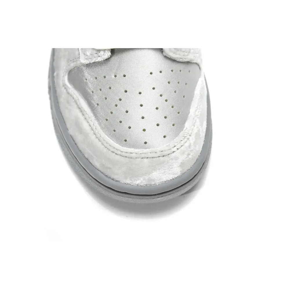 Pkgod Nike Dunk Low Ice